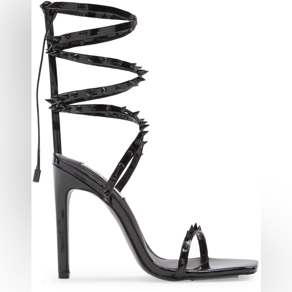 STEVE MADDEN Uplift Lace-Up Spiked Heel NWOT